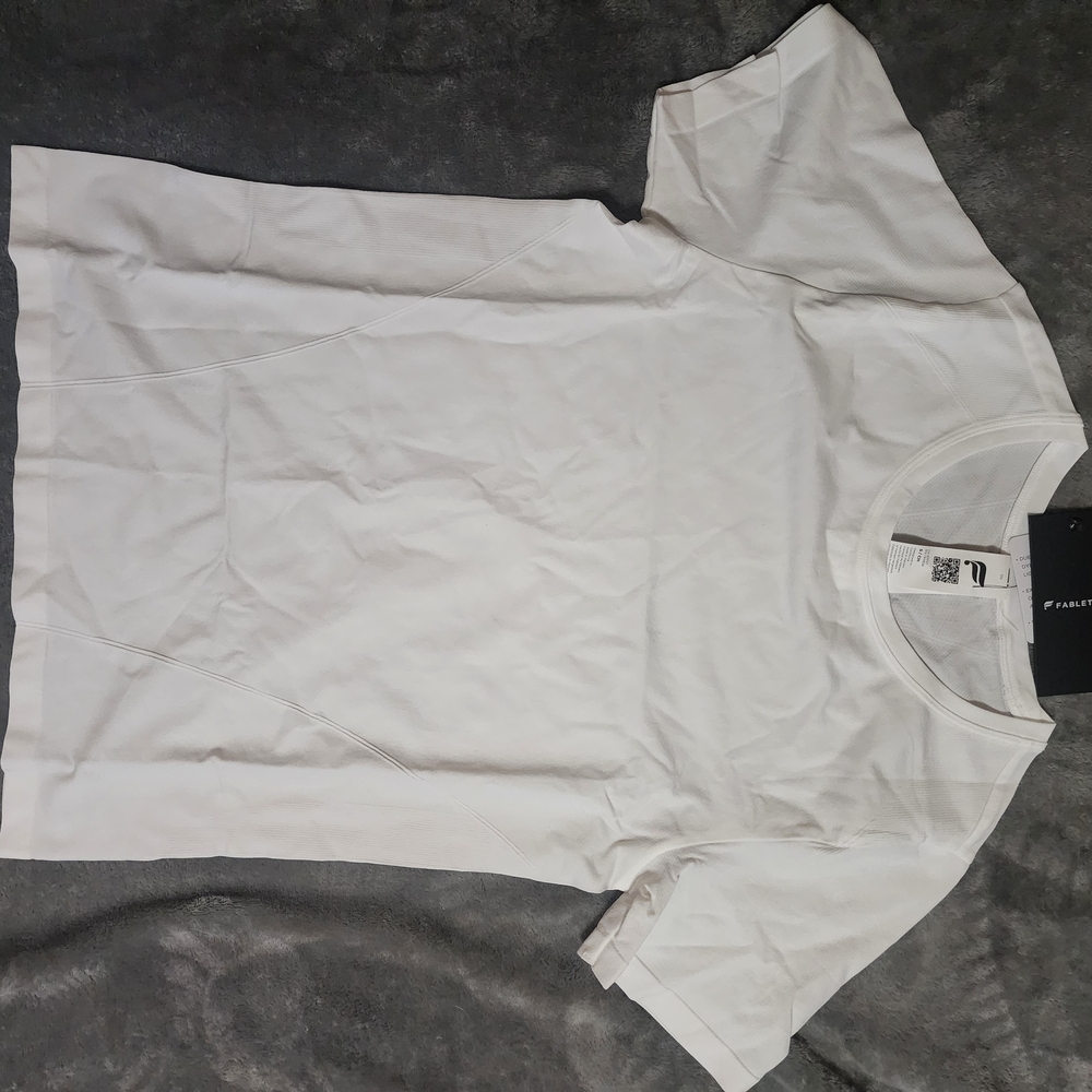 Fabletics Feather Tech+ Short Sleeve Tee